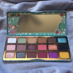 Too Faced Clover Eyeshadow Palette